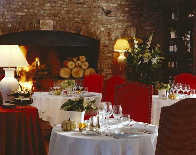 Hotel Chateau Tilques Restaurante foto